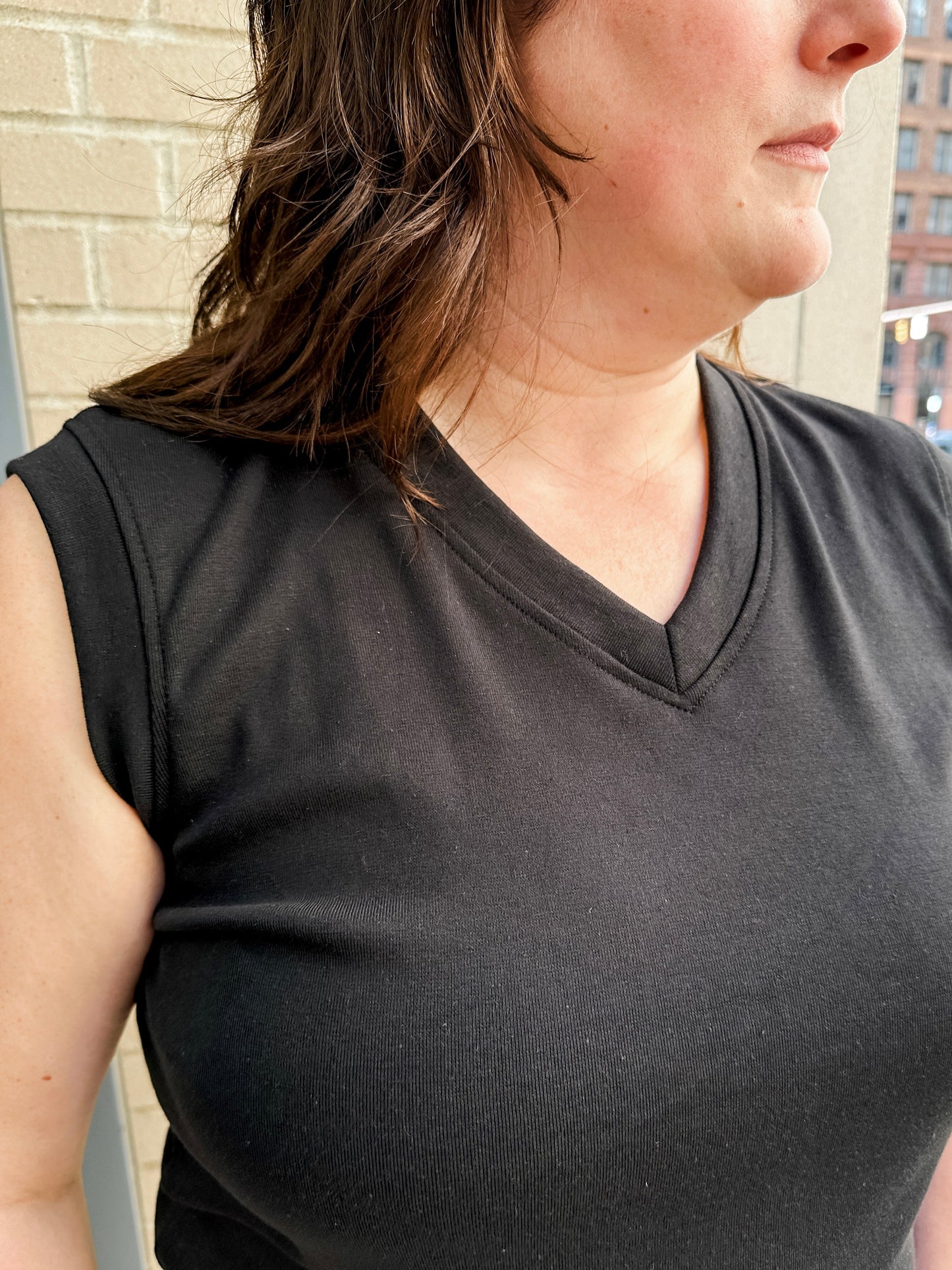sleeveless knit vest top