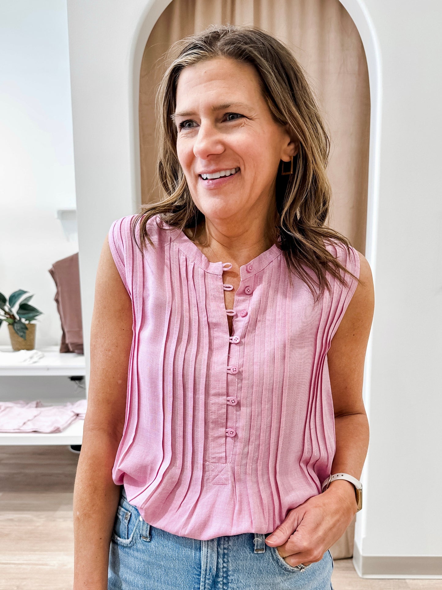 Sleeveless Pleated Blouse