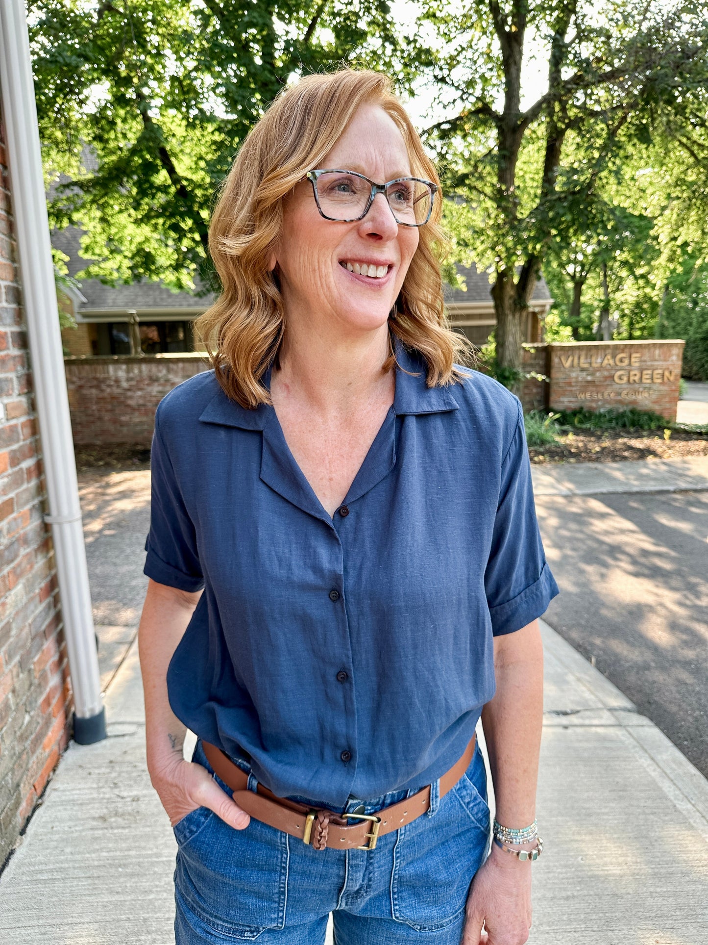 Open Collar V-Neck Button-up Blouse