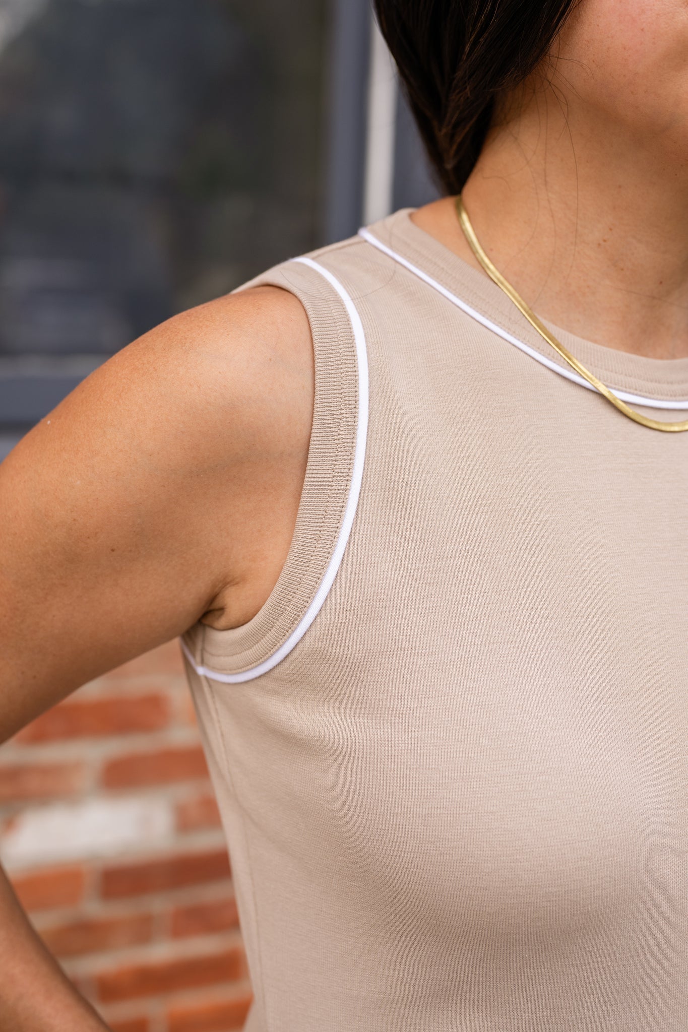 Sleeveless Knit Dress with Piping
