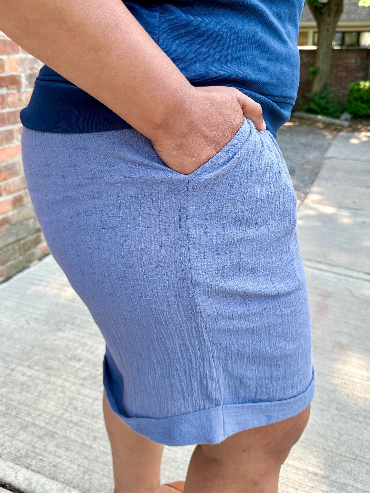 Crinkle Cotton Gauze Pull-On Short